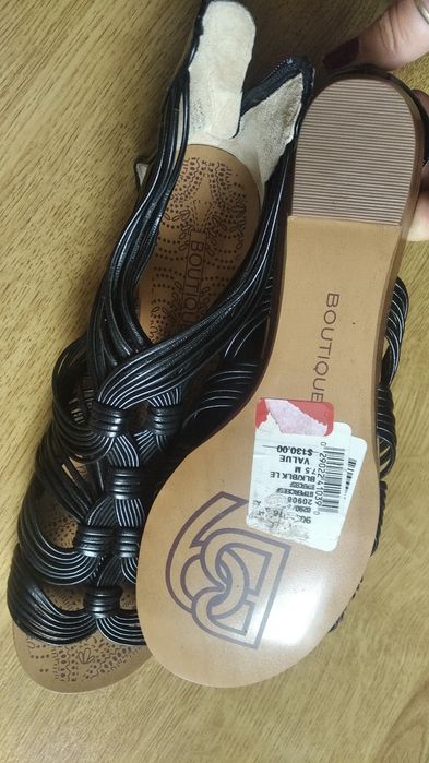 Nowe czarne sandały 38,5 Boutique 9