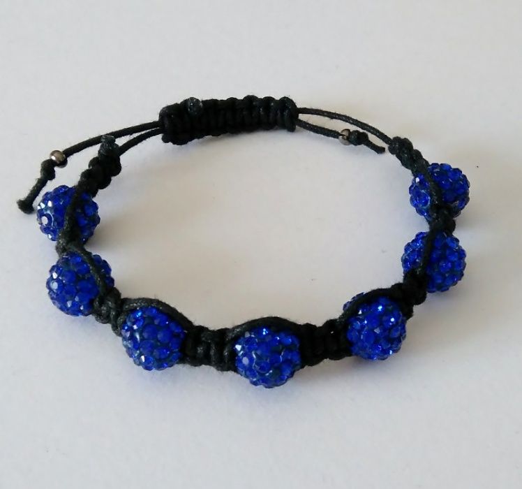 Pulseira shamballa disponível em várias cores, ajustavel