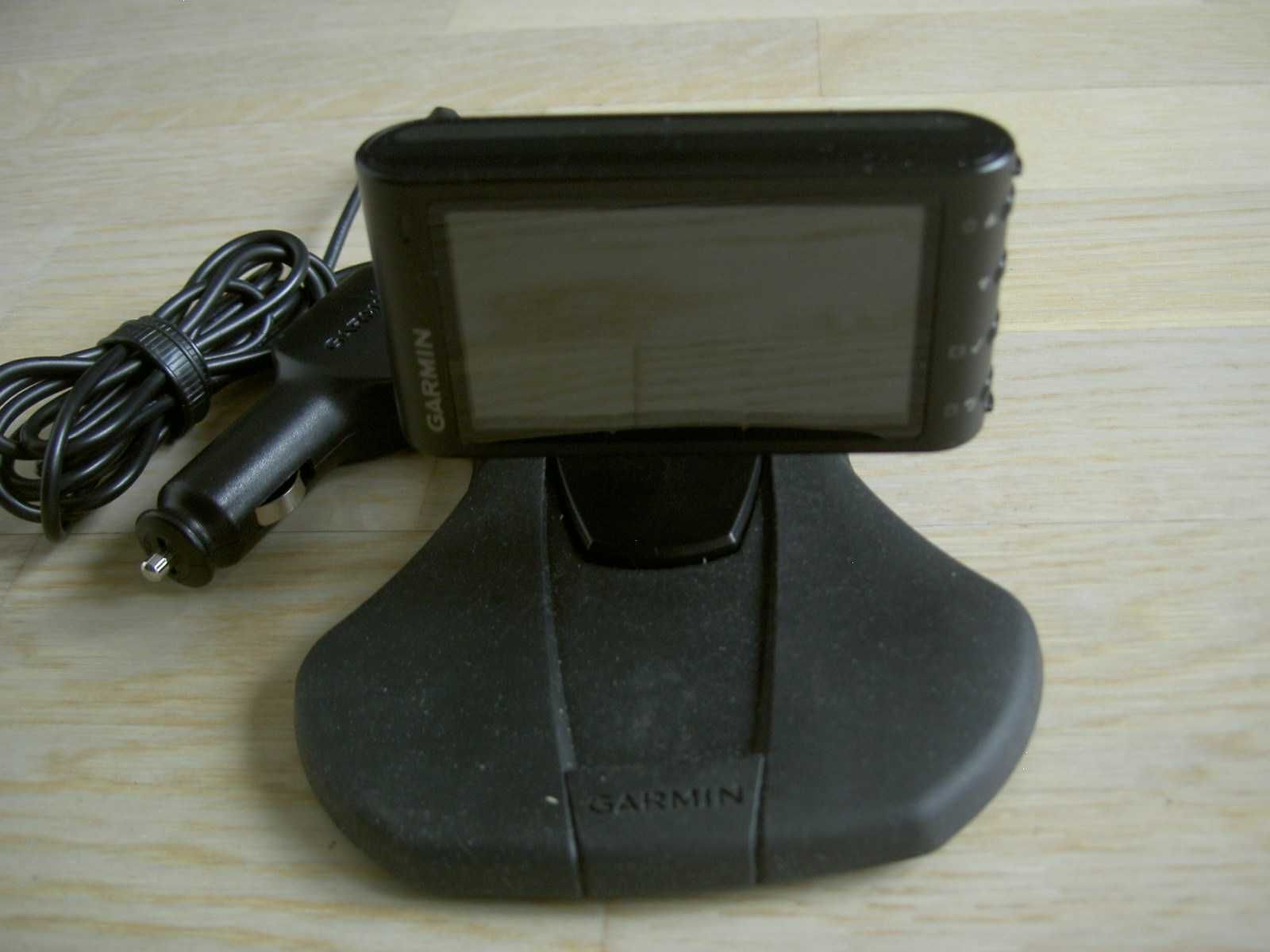 Автомобільний GPS відеореєстратор Garmin DashCam 35