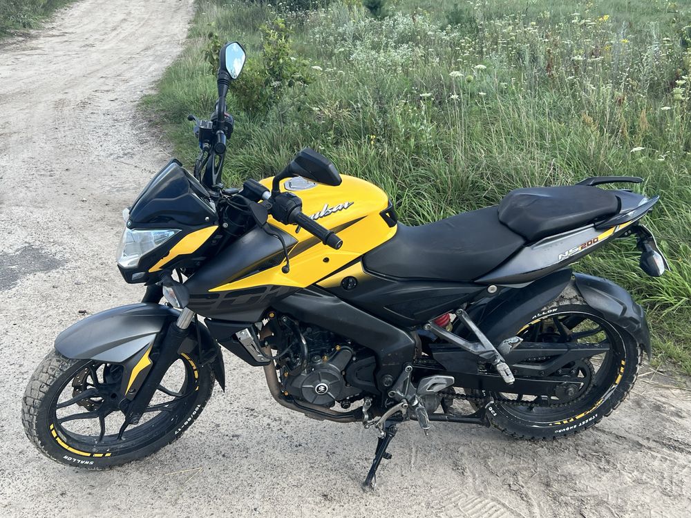 Bajaj Pulsar NS200