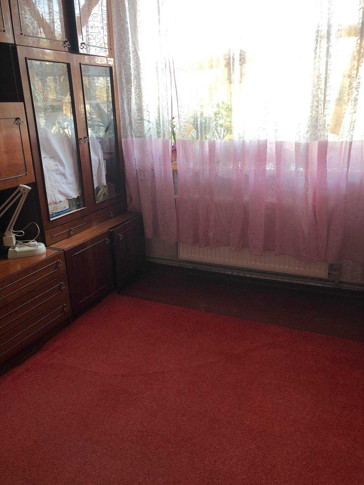 Продам 1/2 дома в п. Эсхар пл. 70,4 кв. м, все удобства