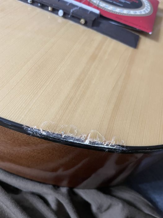 Обміняю гітару на сентизатор