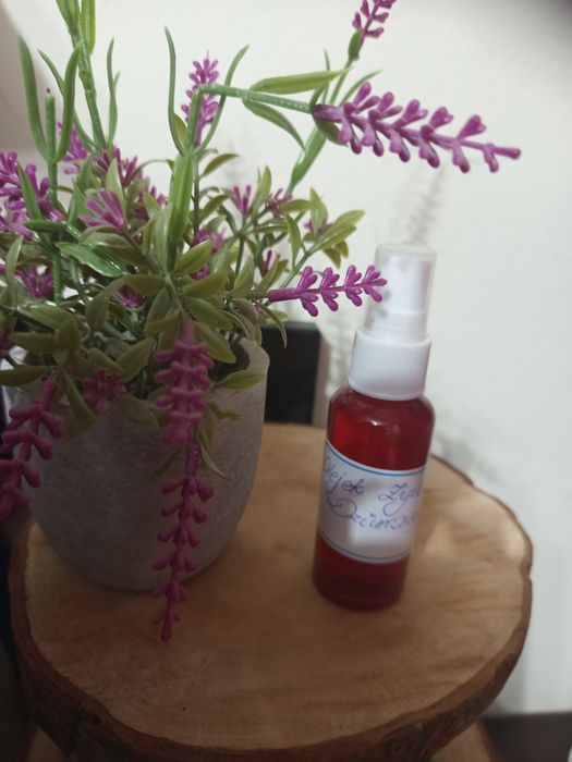 Olejek żywokostowo -dziurawcowy