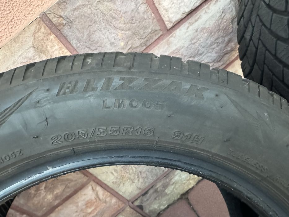 4x Bridgestone Blizzak LM005 opony zimowe 205 / 55 R 16 91H