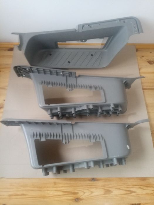 Пластикові пороги бокових і задніх дверей Мерседес Спрінтер906 Крафтер