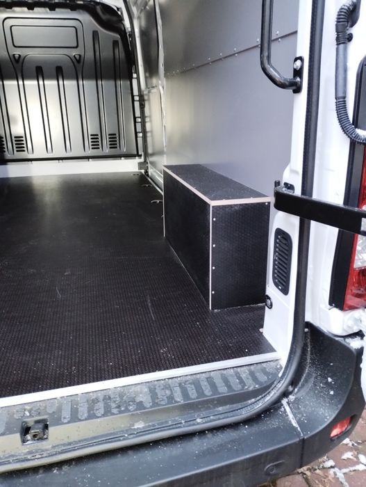 Zabudowa - podłoga, ściana, nadkola - RENAULT MASTER III L3H2