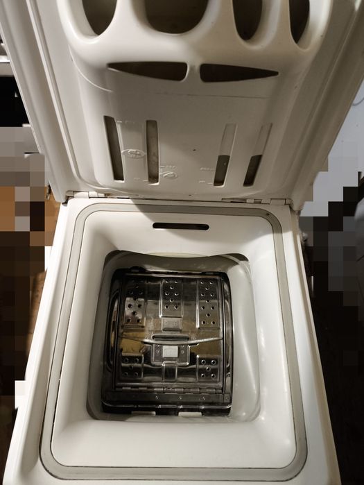 Продам пральну машину Whirlpool