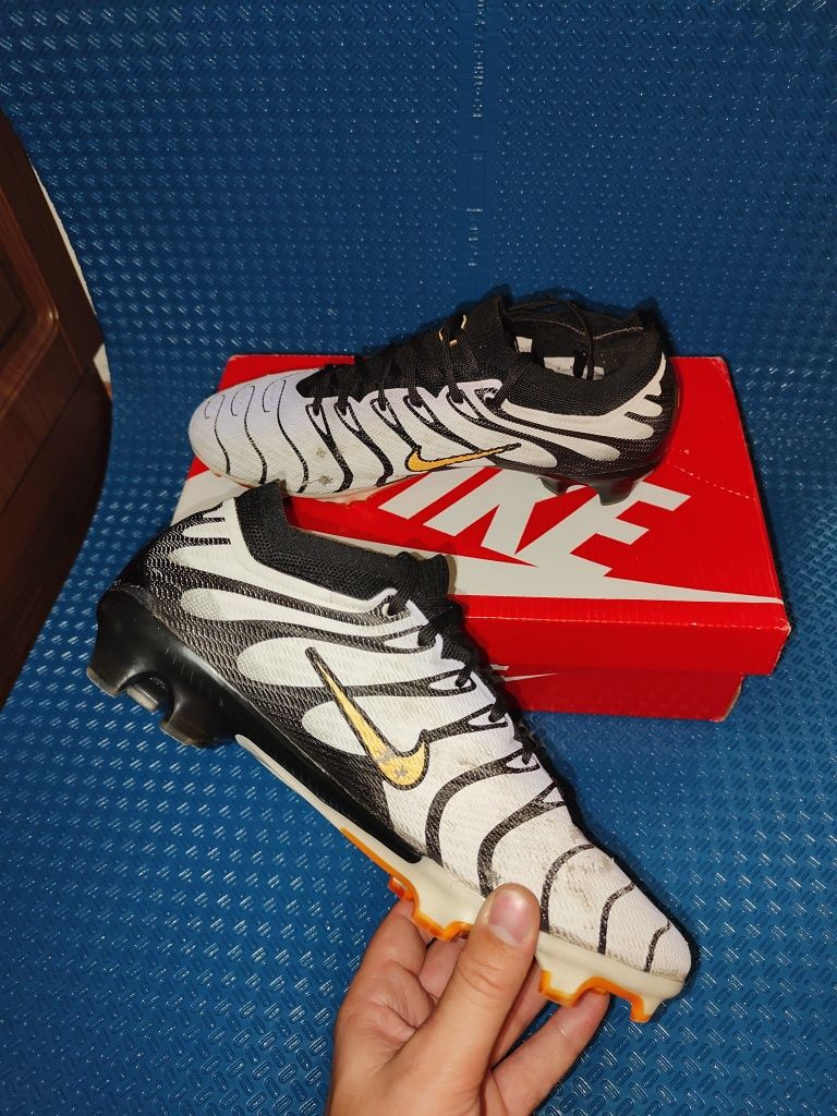 Бутси,копочки Nike Air Zoom Mercurial Vapor  41р 26см