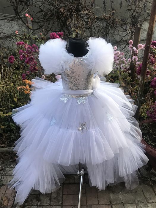 Прокат платья снежинки елочки заездочки  к новому году