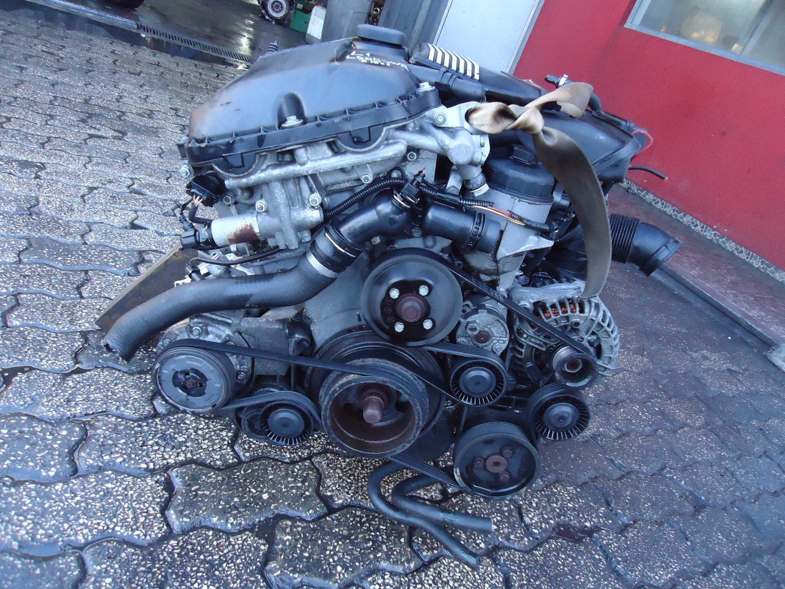 Motor BMW 525I E60 (M54B25/256S5)