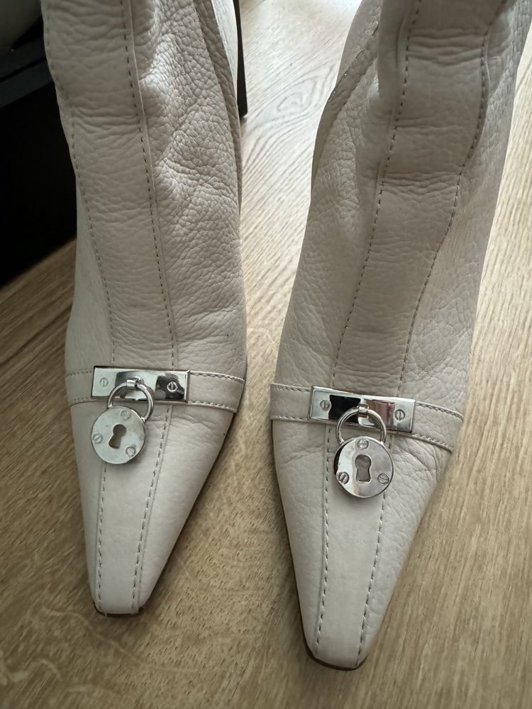 Casadei nowe 37 naturalna skóra