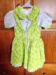 Vestido branco e verde com malmequeres, 8 anos