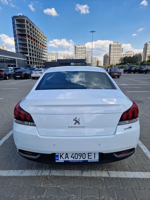 Автомобіль - продаж власного авто.