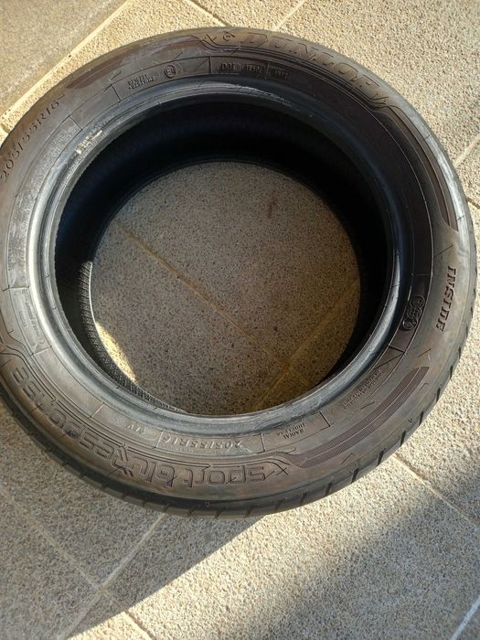 Pneu Dunlop Sport Bluresponse 205/55 R16 - muito bom estado