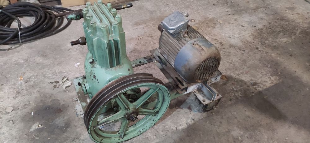 Продам компресор