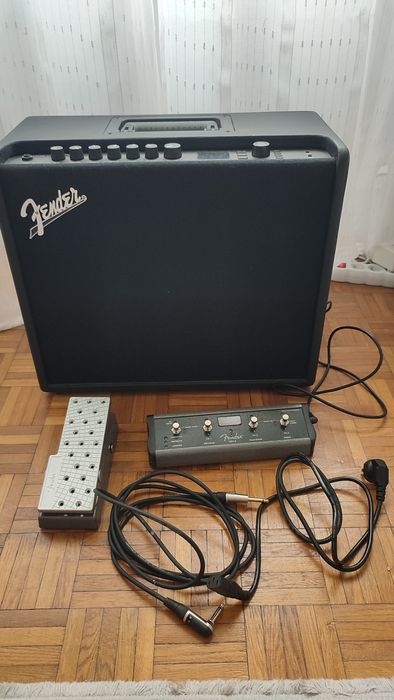 Fender Mustang GT 100 + footswitch + pedał ekspresji