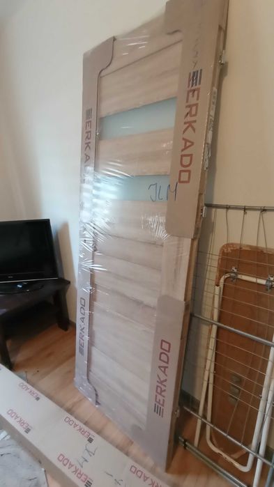 Drzwi wewnętrzne lewe erkado 70L Magnolia 4 łazienkowe z ościeżnicą