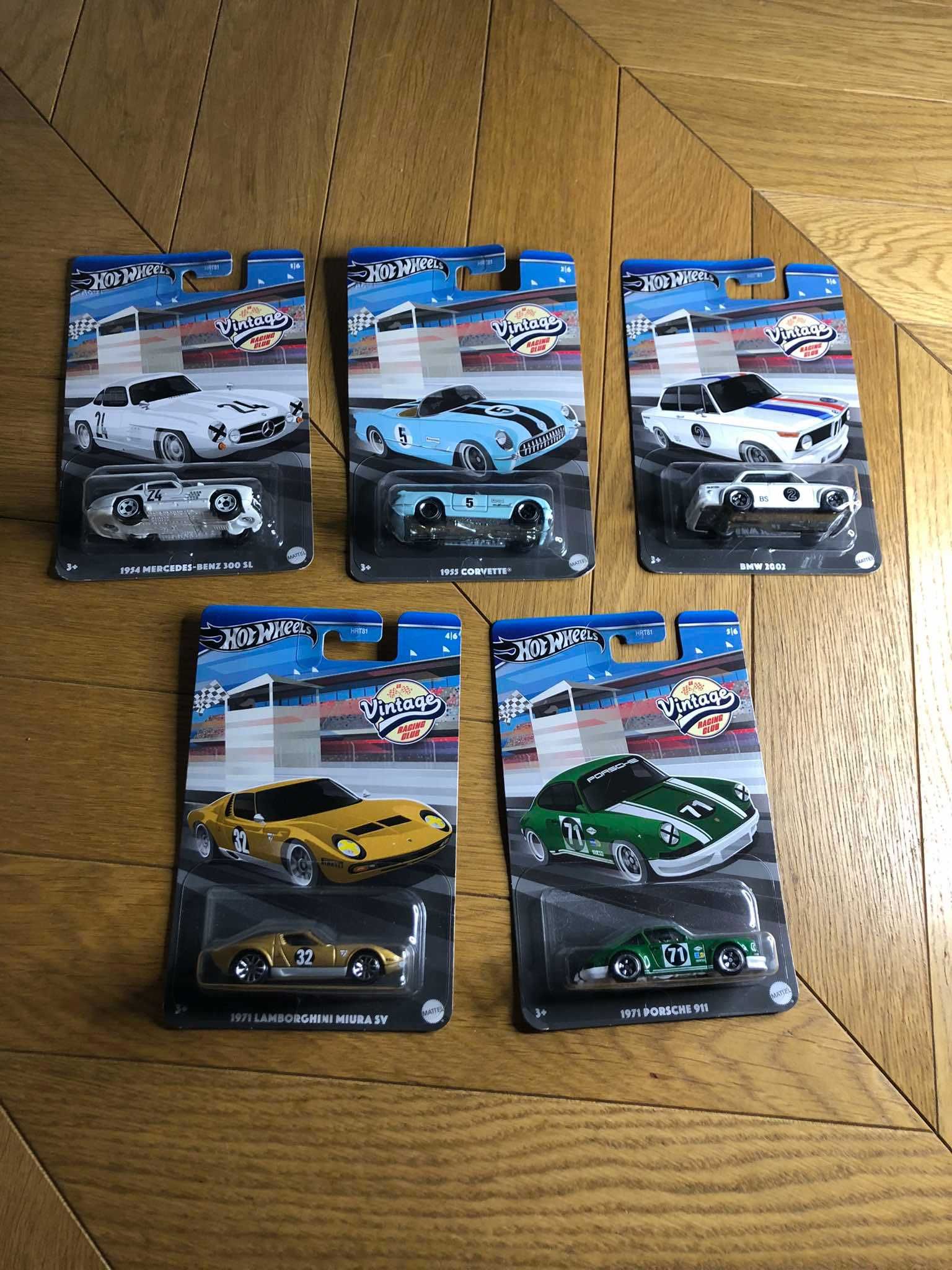 Kolekcja zestaw Hot Wheels Vintage Racing HRT81 BMW Porsche Mercedes