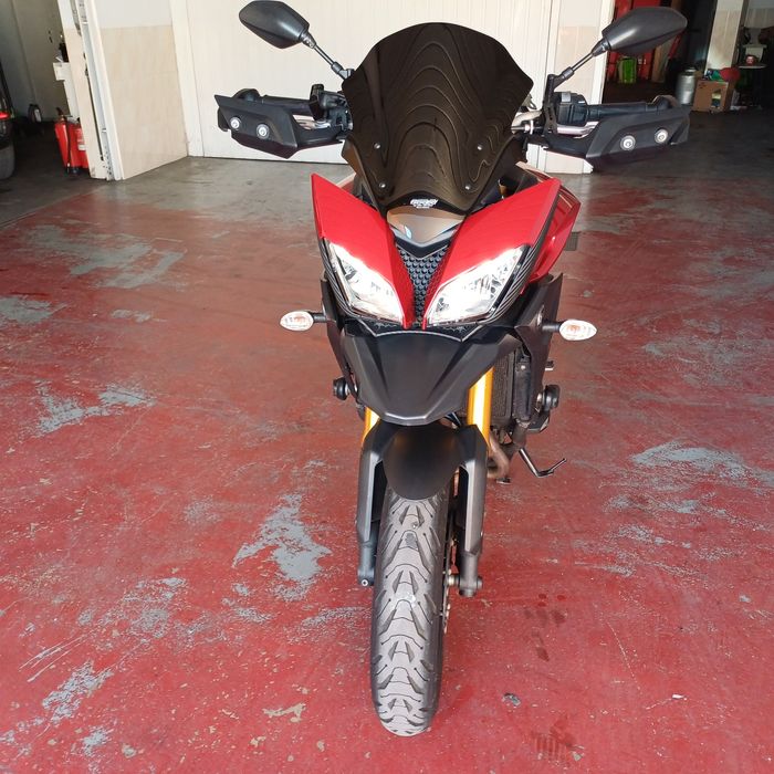 Yamaha tracer 900