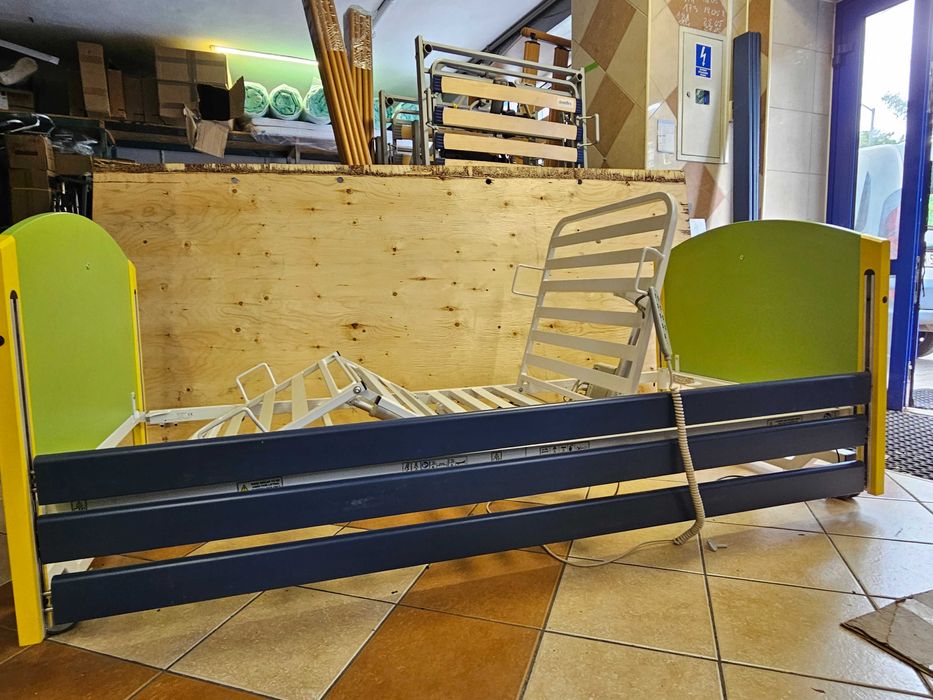 Taurus junior łóżko rehabilitacyjne  dla dziecka/młodzieńca