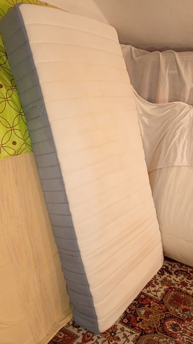 Colchão VALEVÅG ikea 200 x 90cm
Colchão molas ensacadas, firme/azul cl