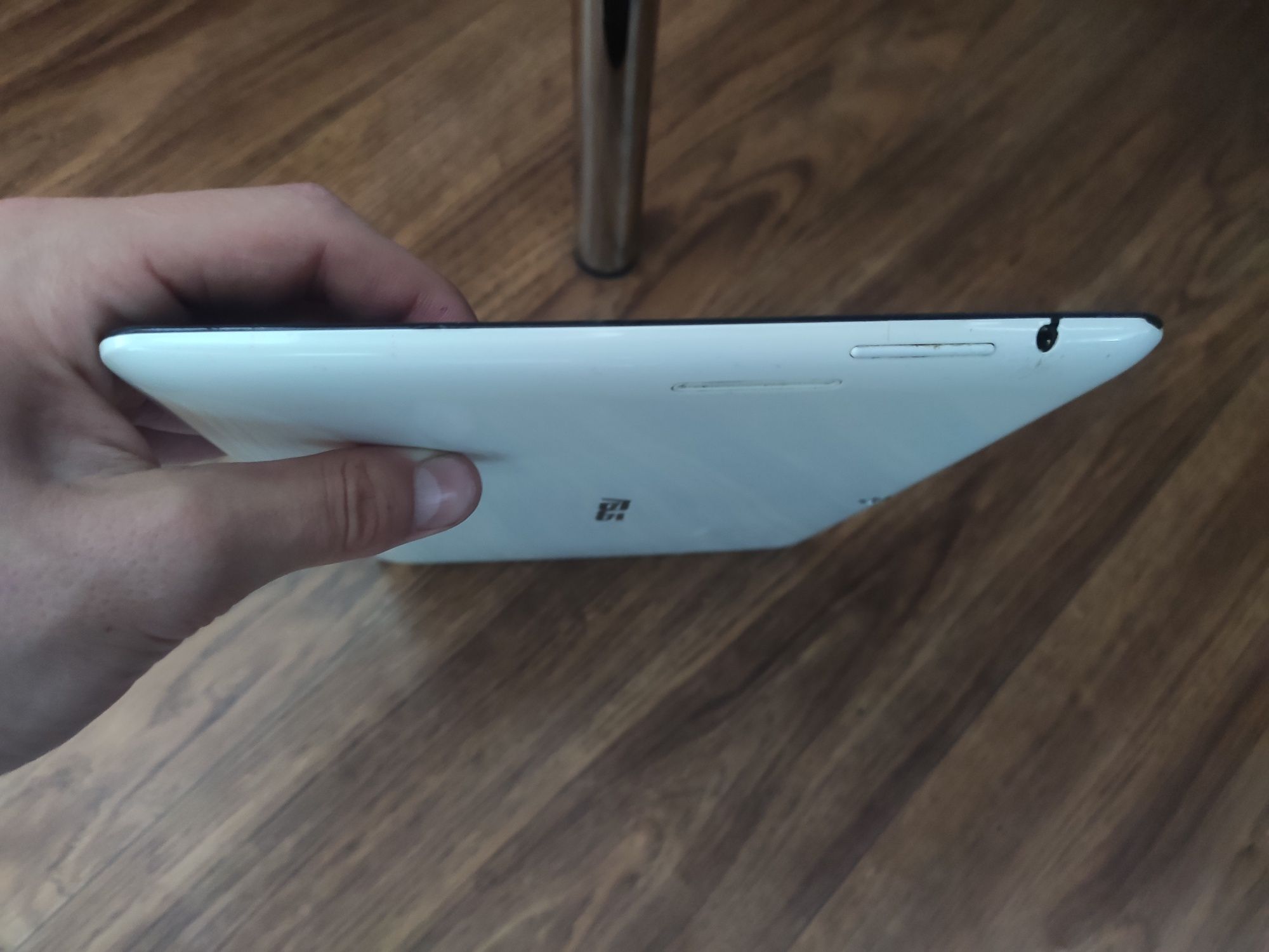 Планшет Asus MeMo Pad FHD 10 LTE 16GB