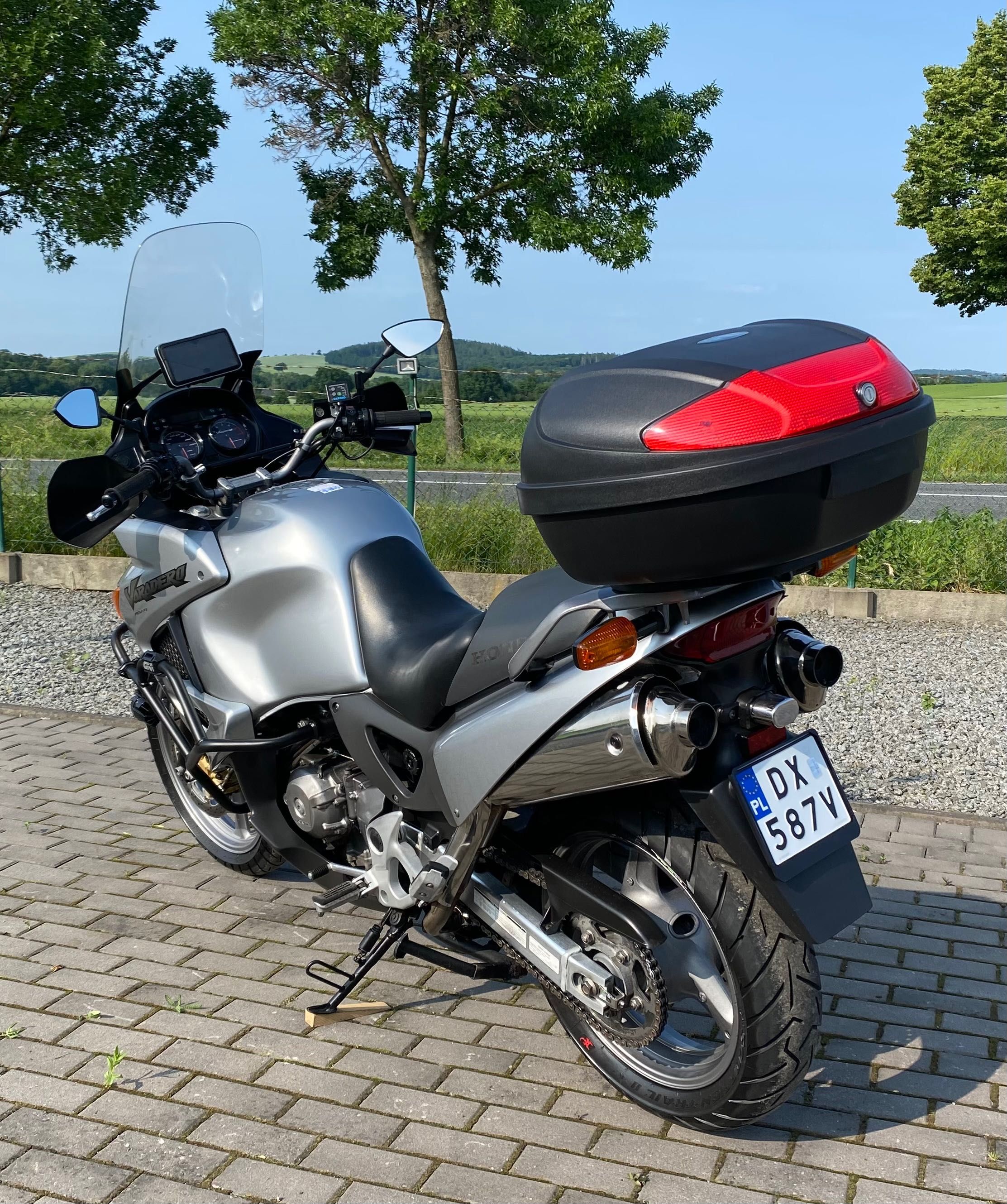 Honda varadero 1000 sd02 ABS nowe opony gmole manetki zadbany