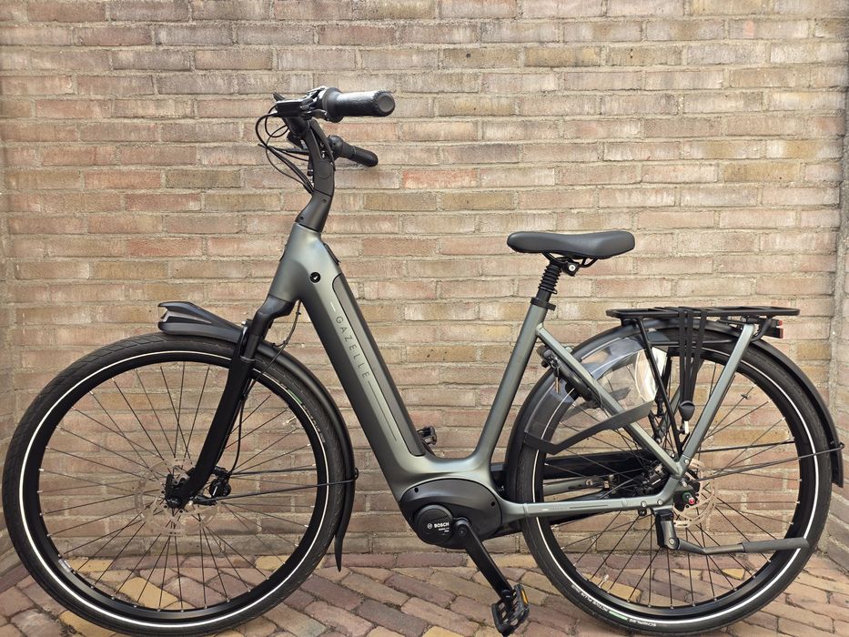 Gazelle Grenoble C8 2025 Kiox 136km 32km