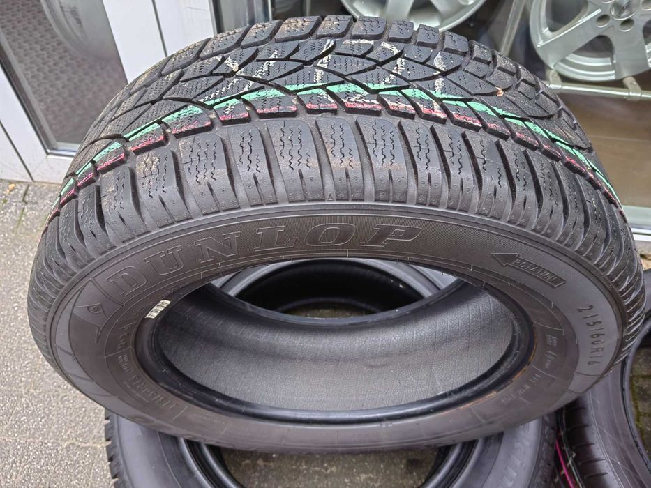 215/60R16 99H Dunlop SpWinter Sport 3D pojedyncza zimowa