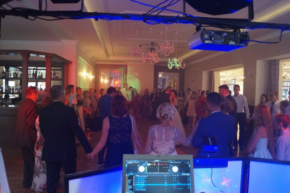 Dj  Wodzirej na Twoją imprezę Wesele  przyjęcie