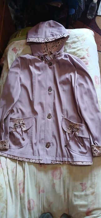 Курточка жіноча осінь весна