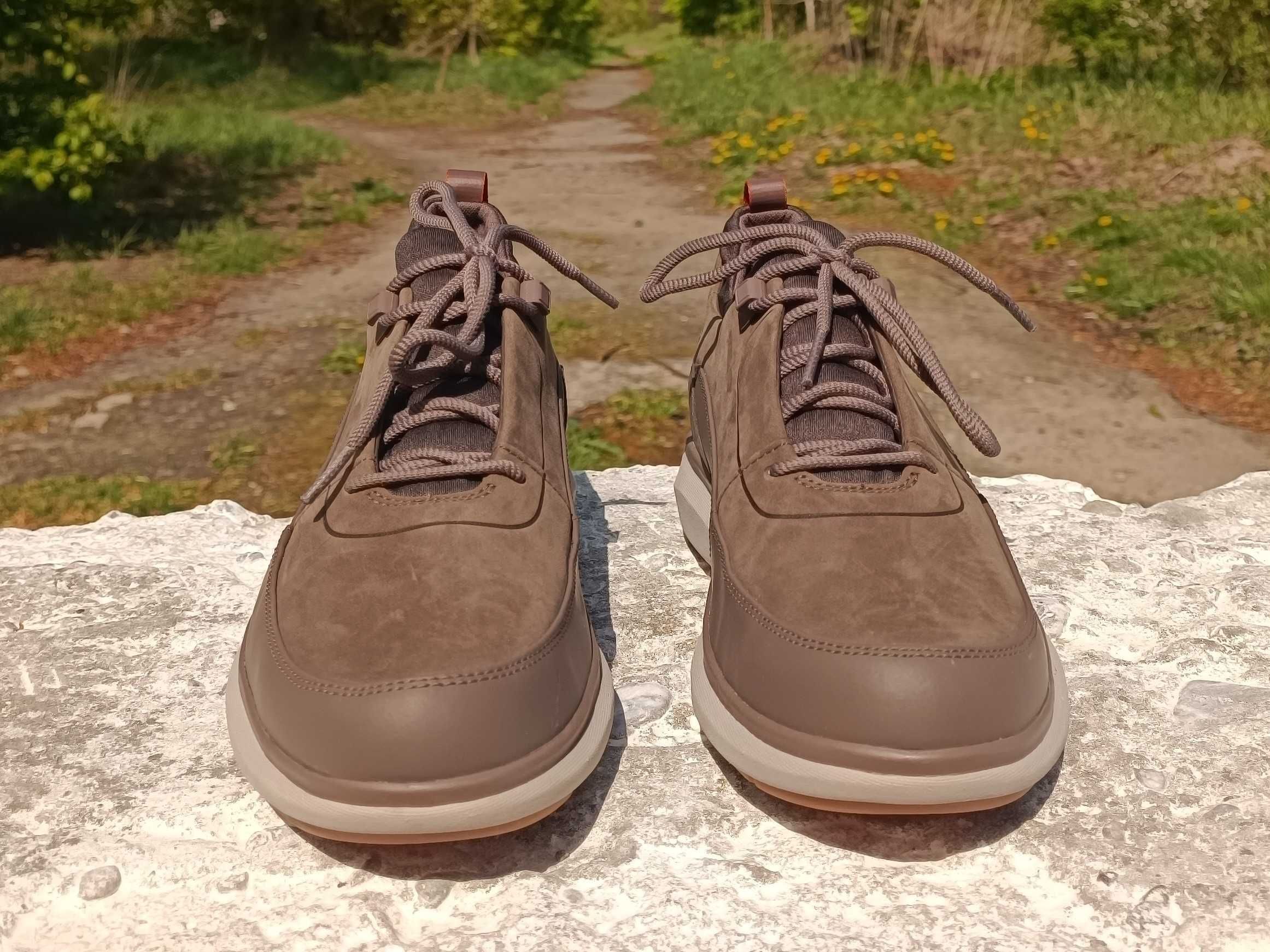 Чоловічі напівчеревики, мембранні кросівки Clarks Un Venture Low