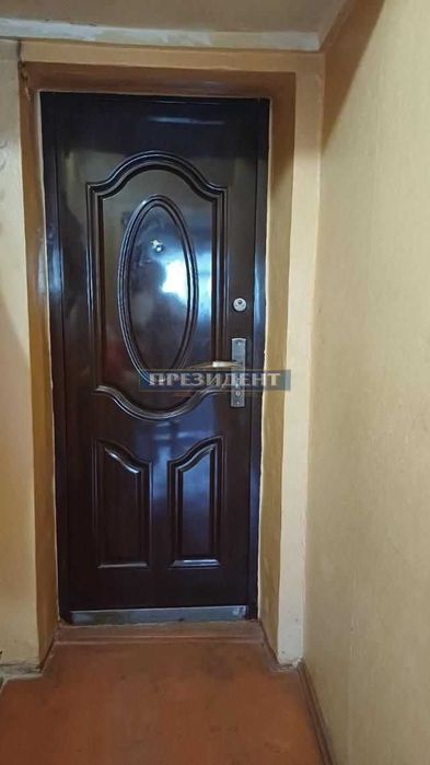 продам 2 комн Заболотного  24 999 у.е