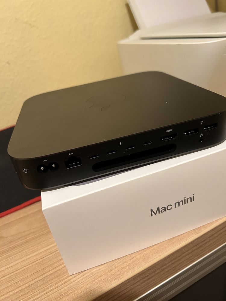 Mac Mini Czarny.