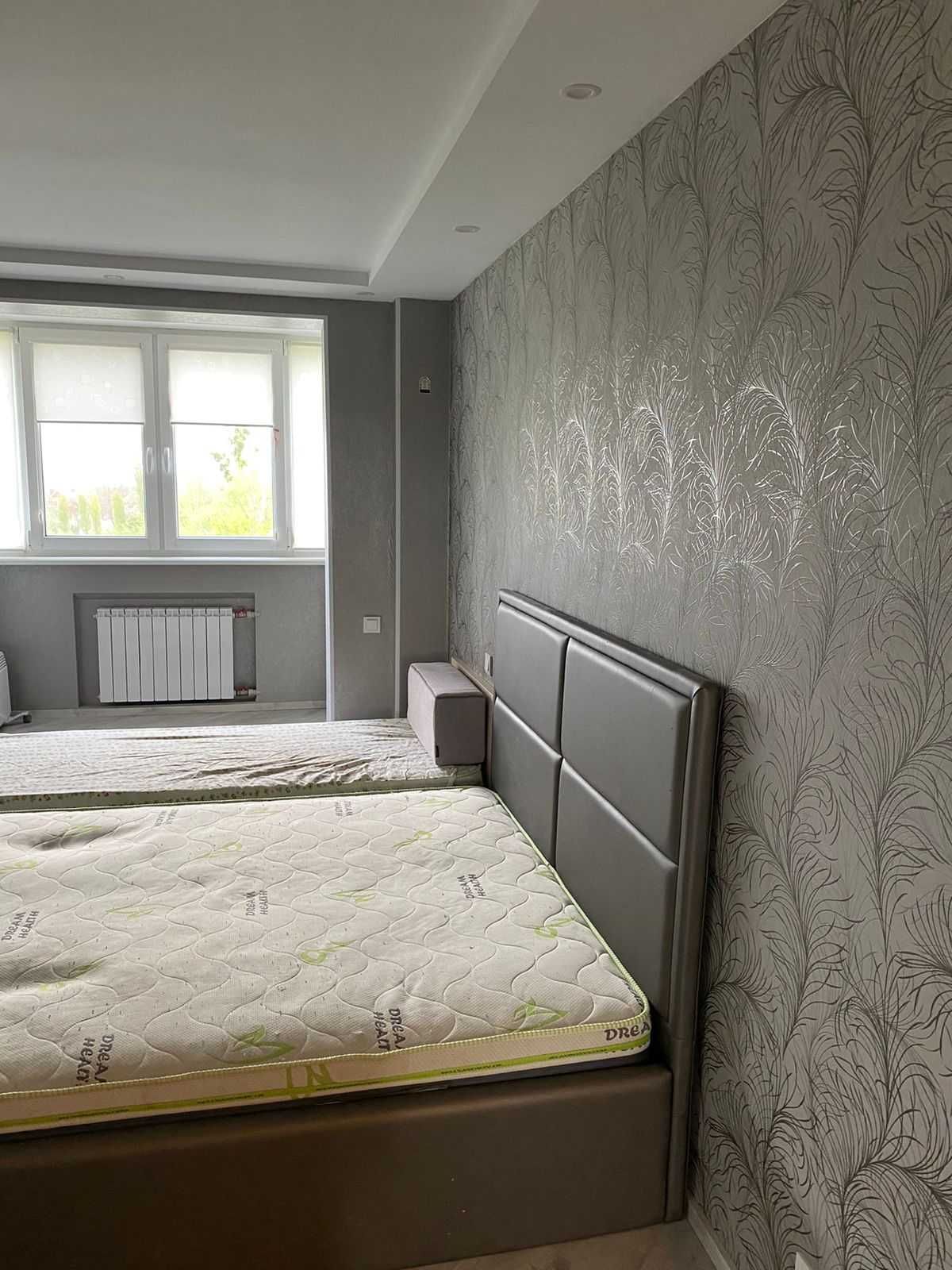 Продам 3-х комнатную квартиру с евро- ремонтом в Чугуеве