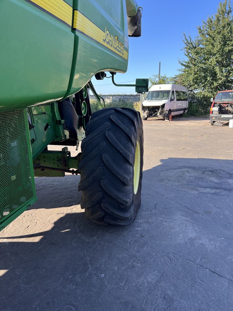 Комбайн John Deere 9880 sts