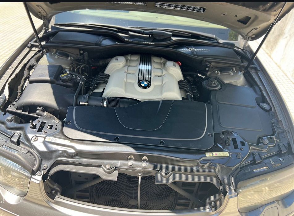 OPORTUNIDADE!! BMW 735i V8  Potente, Fiável e Confortável (Gasolina/GP