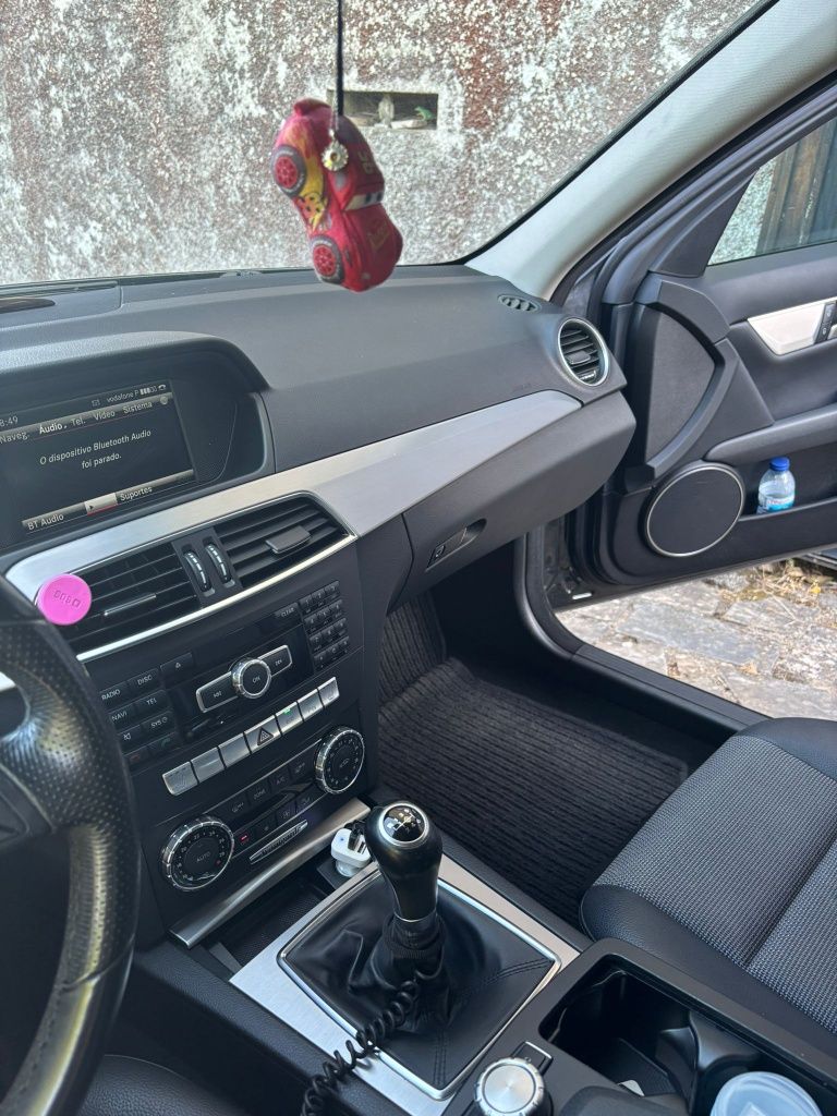 Mercedes-benz c220d