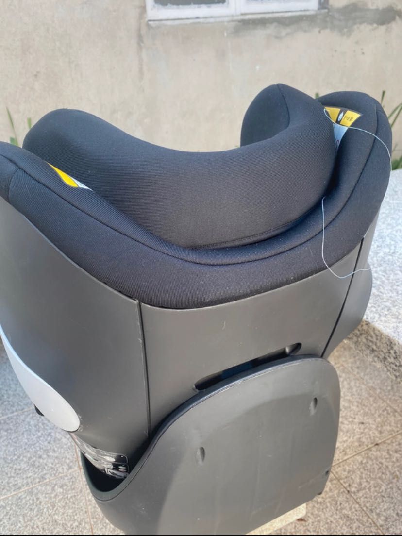 Cadeira auto Cybex M2 e sistema Isofix