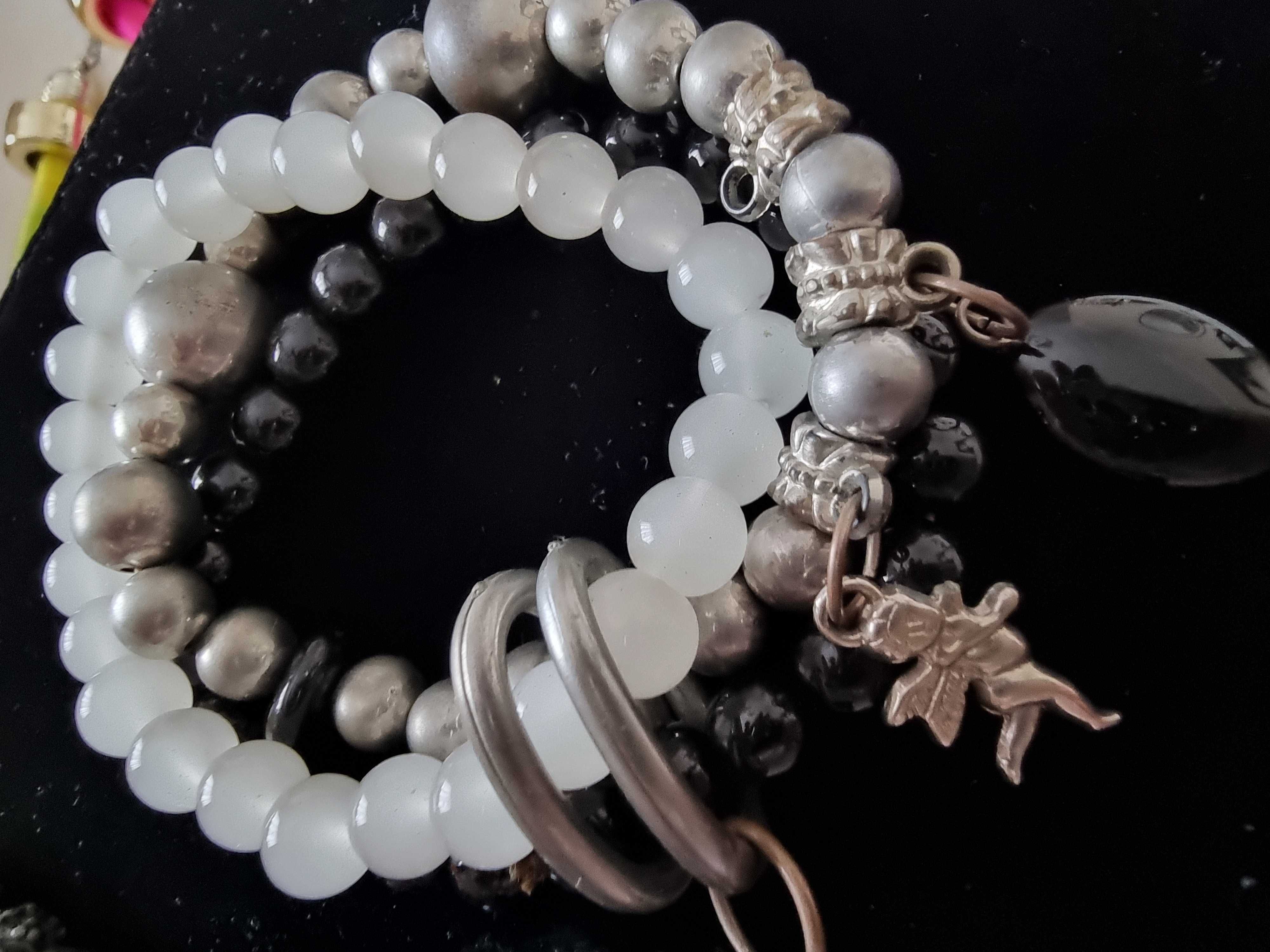 Pulseiras variadas