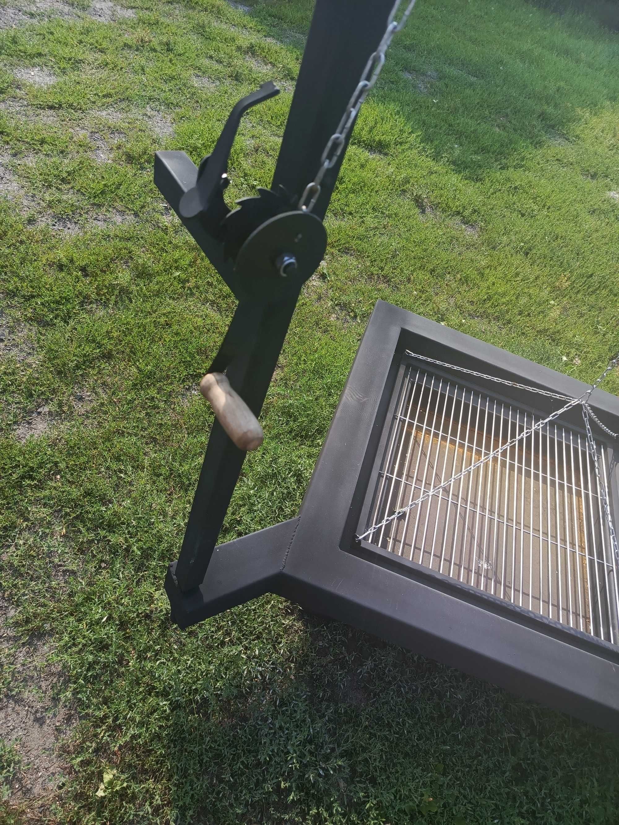 Grill ogrodowy, Palenisko ogrodowe. Solidne