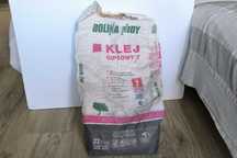 Dolina Nidy. Klej gipsowy T. Do mocowania płyt karton-gips - 2,9 kg.