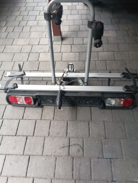 Witam sprzedam bagażnik na hak na dwa rowery bardzo dobry stan mało