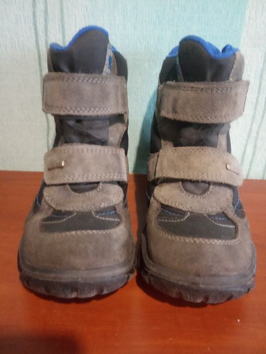 Продам термо  ботінки 32 р.