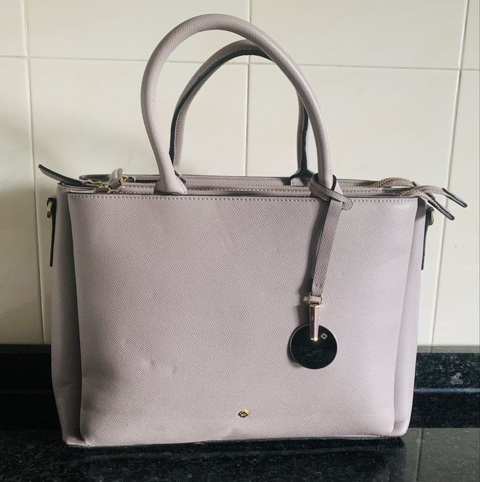 Carteira de senhora da marca Sansonite