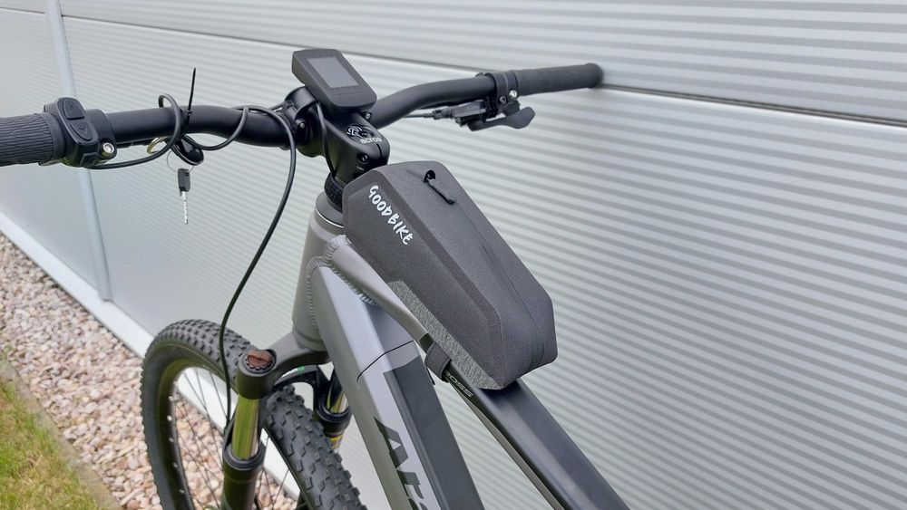 Wodoodporna sakwa rowerowa na ramę za kierownicą, mała, mocna na rzepy