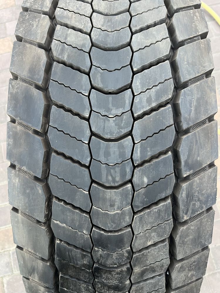 315/70/22,5 Continental шини резина