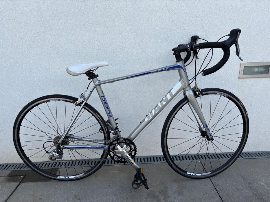 Bicicleta Giant Defy Aluxx SL2 FluidForm