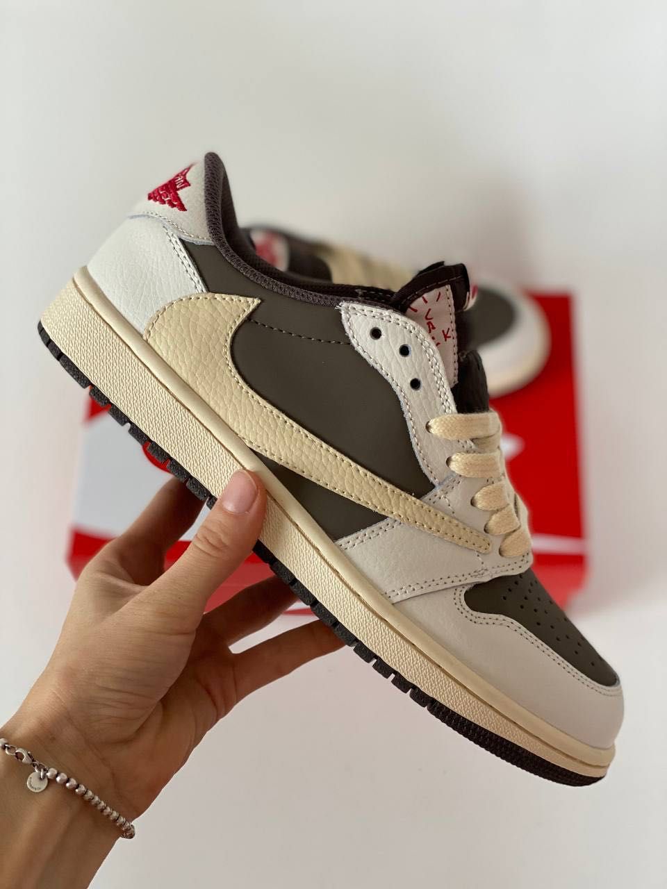 Кроссовки Nike Air Jordan 1 Low x Travis Scott Sail and Ridgerock