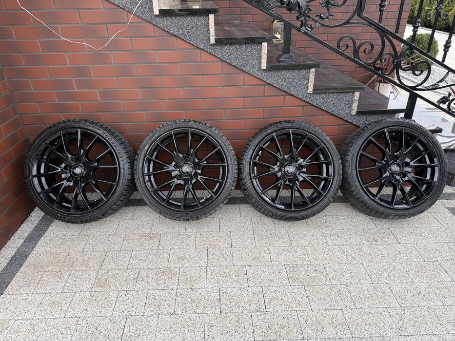 Felgi OZ 8JX18 ET48 5x112 CID5